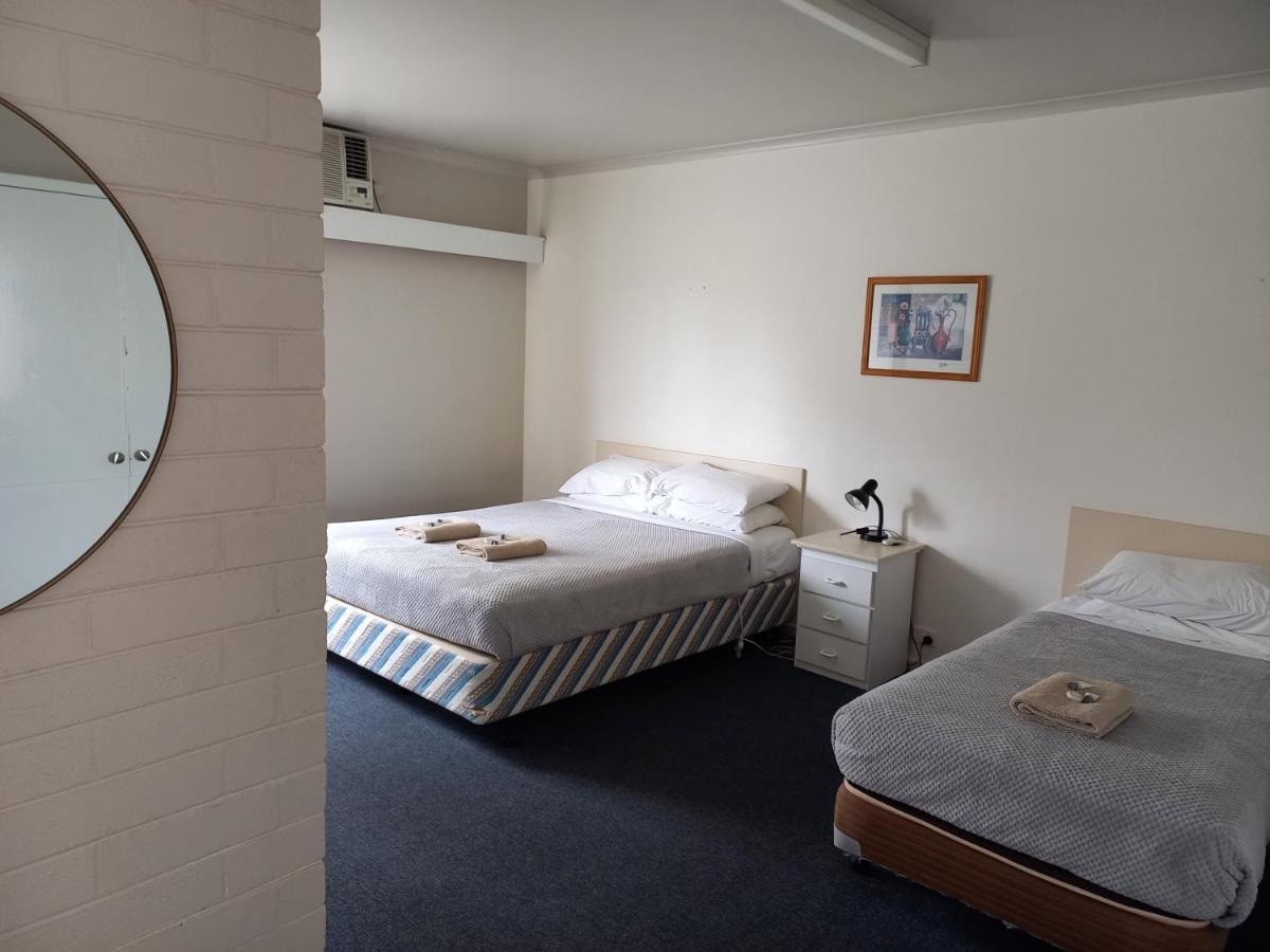 Heyfield Motel And Apartments Lakes Entrance Exterior foto
