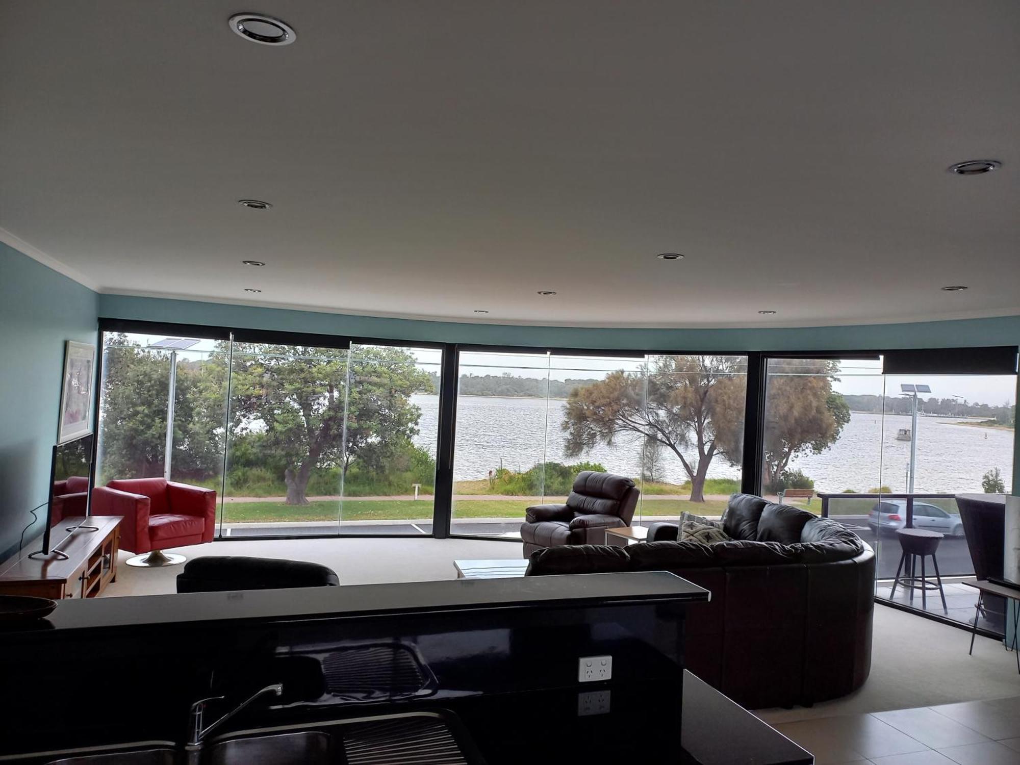 Heyfield Motel And Apartments Lakes Entrance Habitación foto