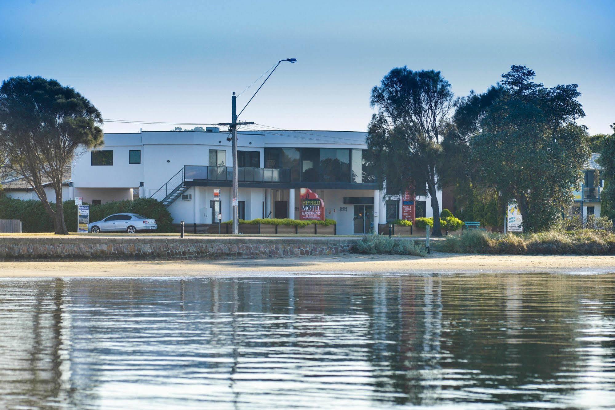 Heyfield Motel And Apartments Lakes Entrance Exterior foto